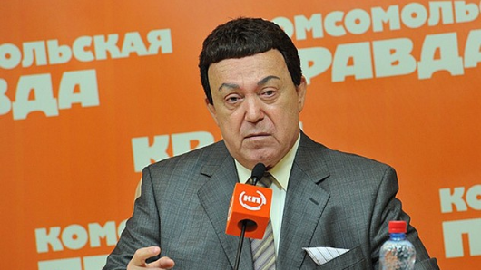 Кобзон назвал Украину «марионеточной» в ответ на лишение госнаград
